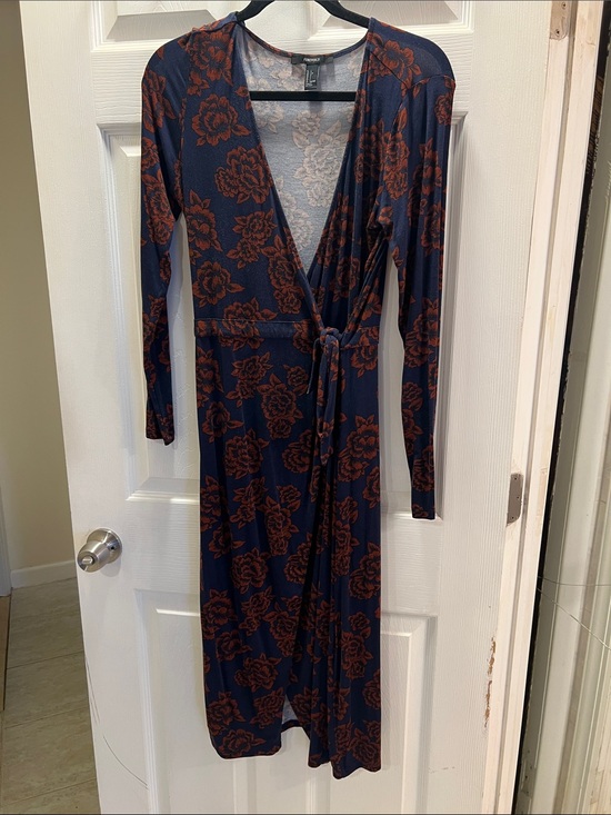 Forever 21 Dresses & Skirts - Forever 21 Navy Wrap Dress with Rust Floral Print